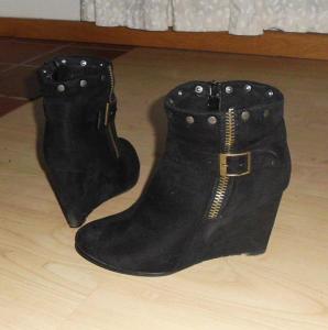 post-1593-0-29117300-1355068659_thumb.jp