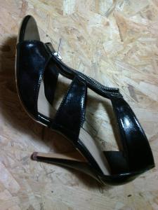 20150415-0009.thumb.jpeg.2e11ee5e54c4e73