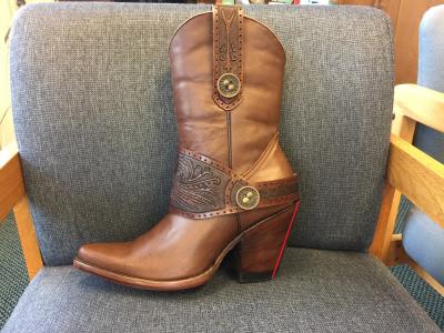 5665ff9bb29cb_Bootsideviewshowingheeladj