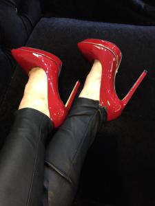hot red high heels.jpg