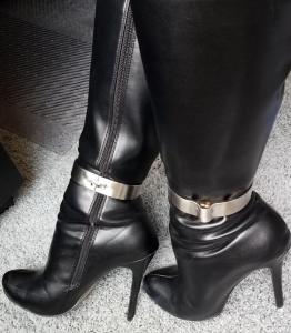 kneeBootsLockedUltimate.jpg
