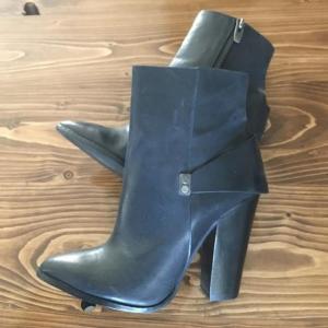 nine west comete.jpg